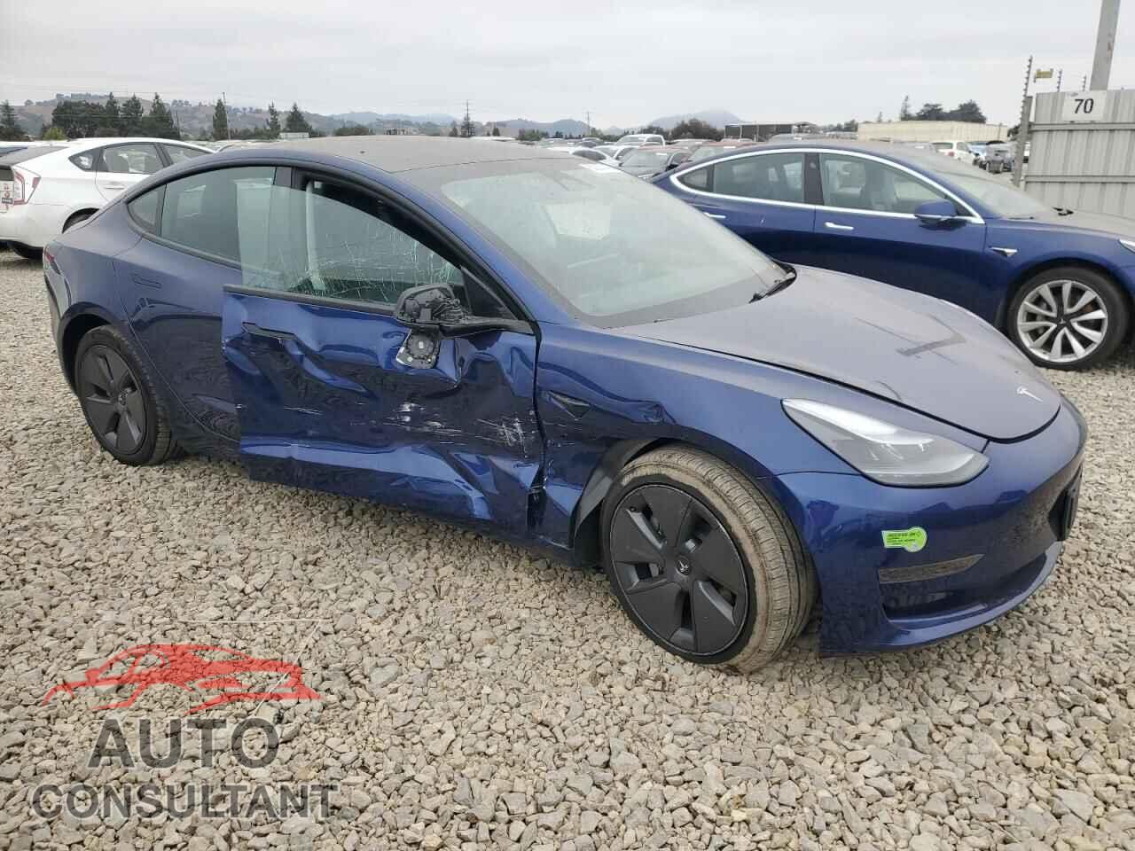 TESLA MODEL 3 2022 - 5YJ3E1EA8NF352208