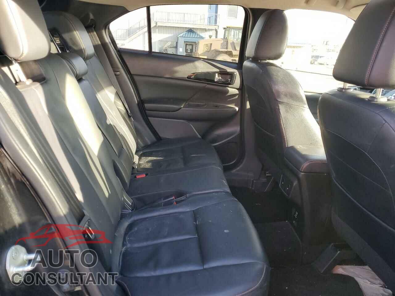 MITSUBISHI ECLIPSE 2019 - JA4AT4AA3KZ603334