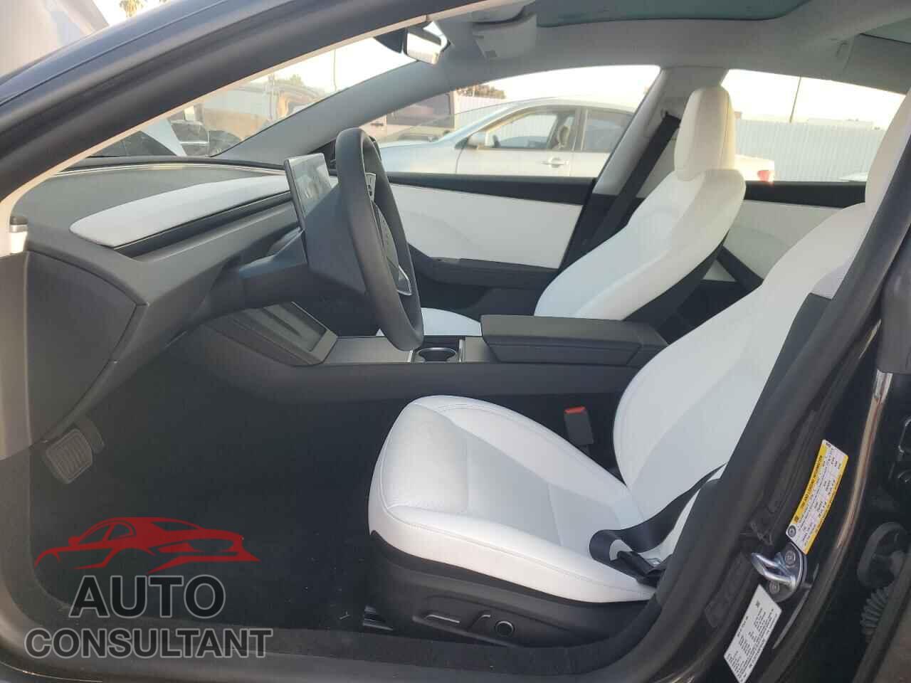 TESLA MODEL 3 2025 - 5YJ3E1EA3SF054385