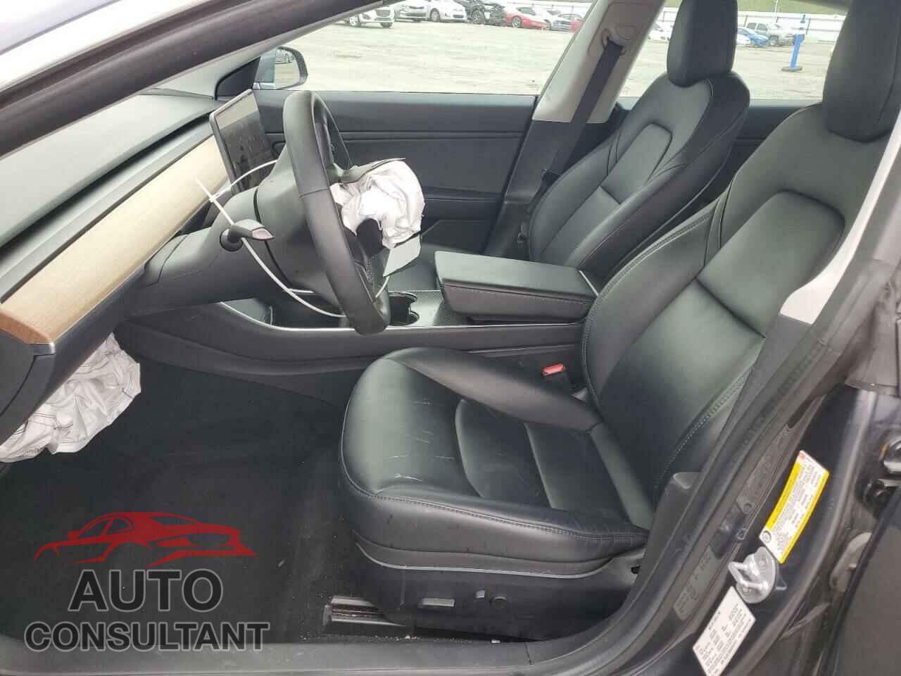 TESLA MODEL 3 2019 - 5YJ3E1EB4KF441911