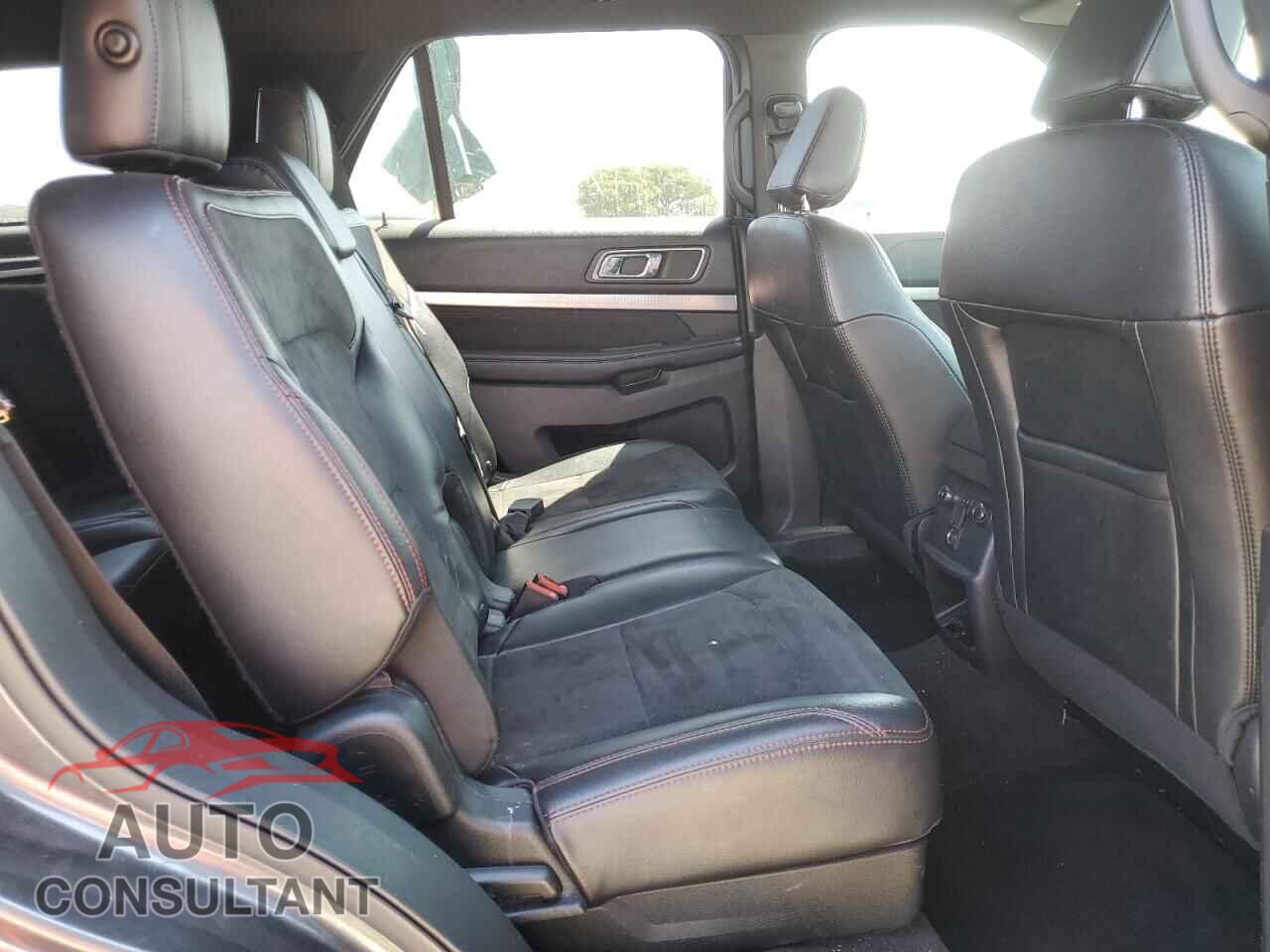 FORD EXPLORER 2018 - 1FM5K7D89JGB57295