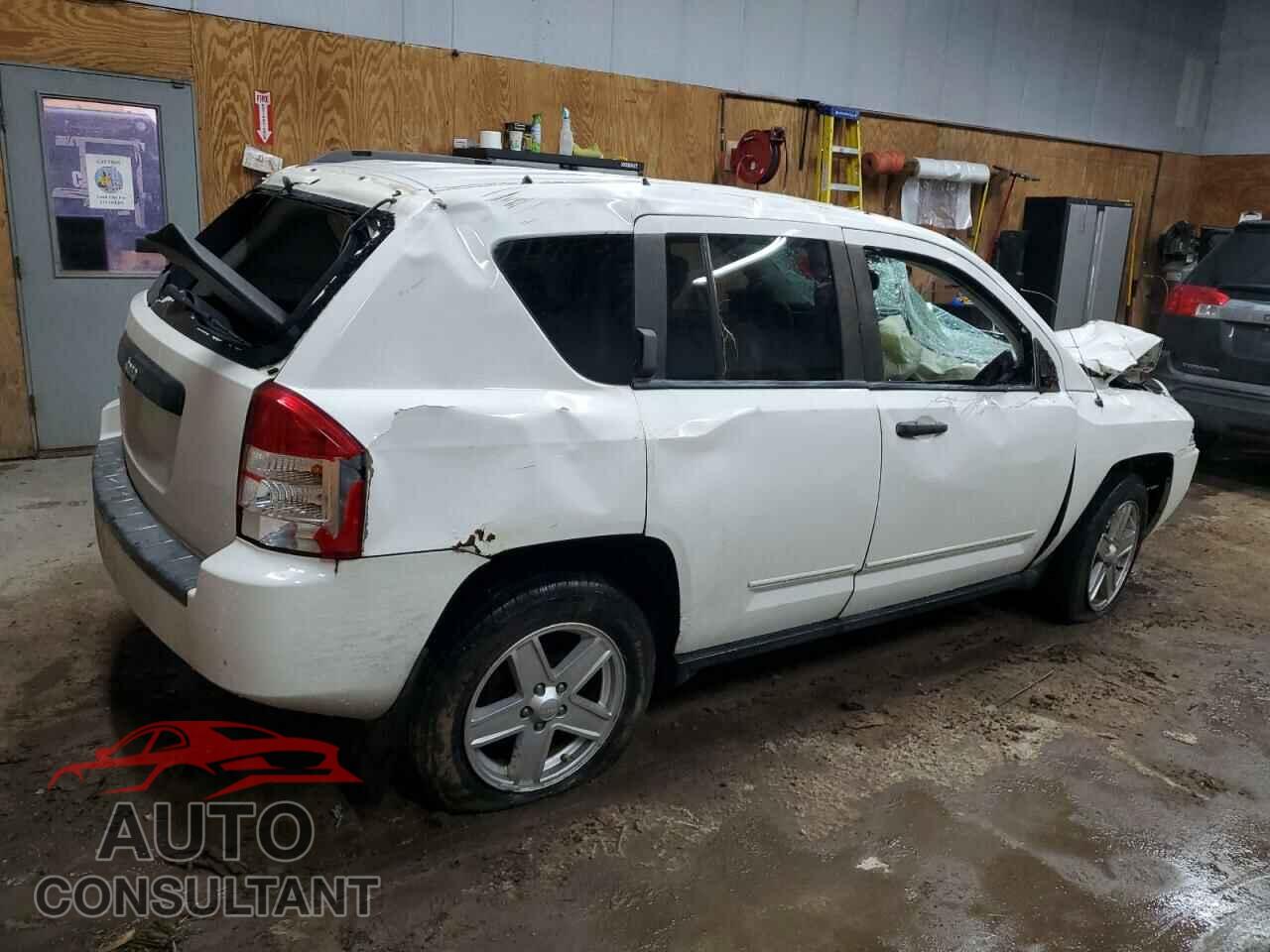 JEEP COMPASS 2009 - 1J8FF47B19D137339