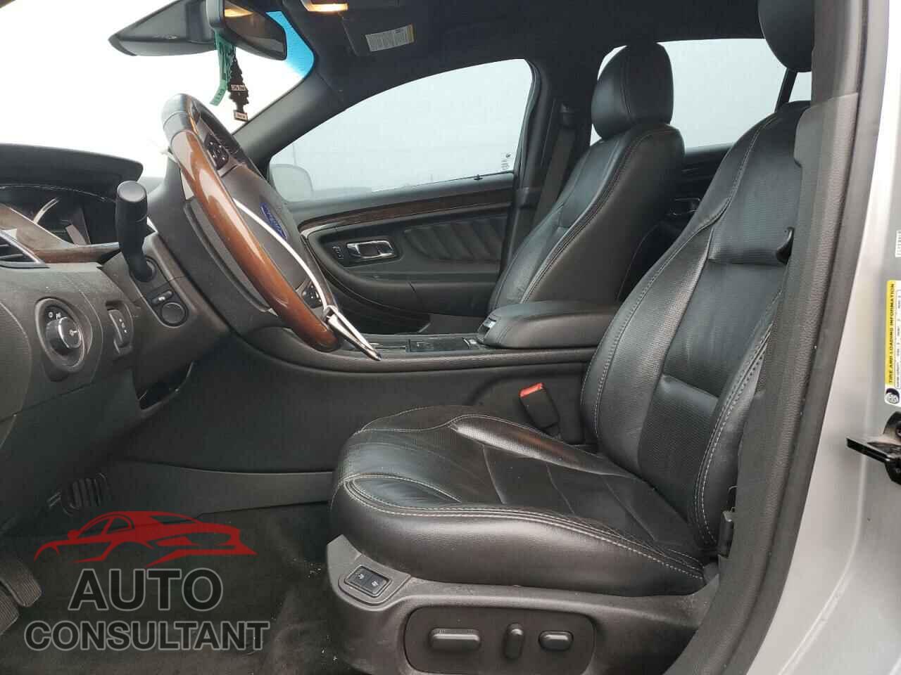 FORD TAURUS 2017 - 1FAHP2F83HG102554
