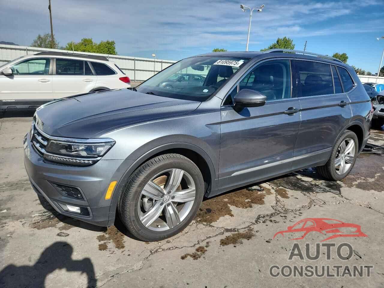 VOLKSWAGEN TIGUAN 2018 - 3VV5B7AX4JM124471
