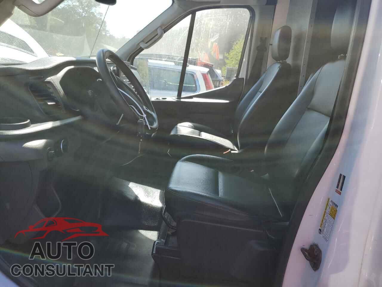 FORD TRANSIT 2020 - 1FTBR2C87LKB70232