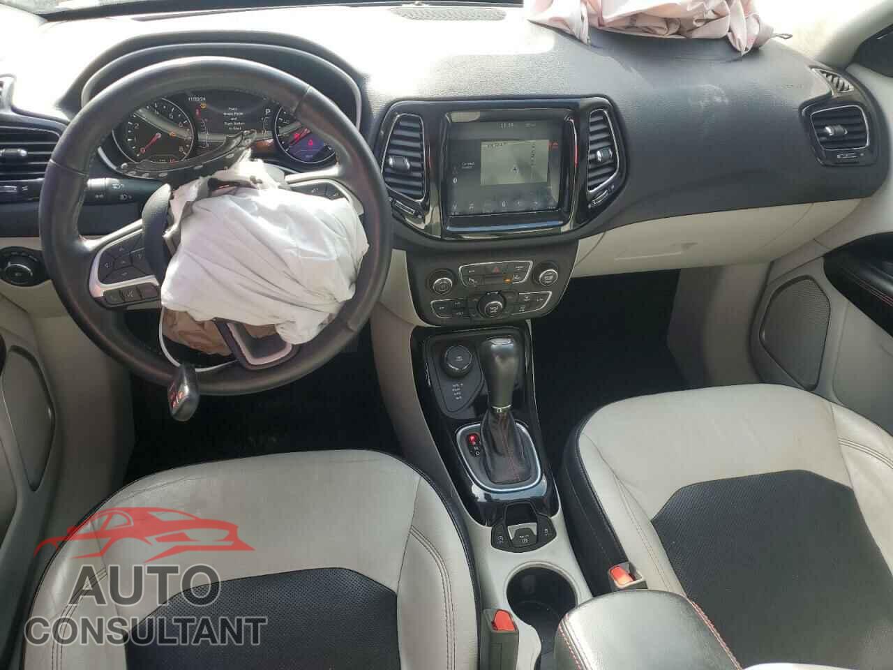 JEEP COMPASS 2017 - 3C4NJDCB9HT624207