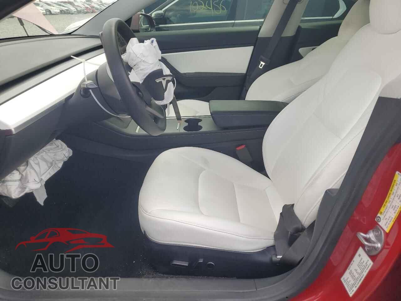 TESLA MODEL 3 2021 - 5YJ3E1EB8MF860122