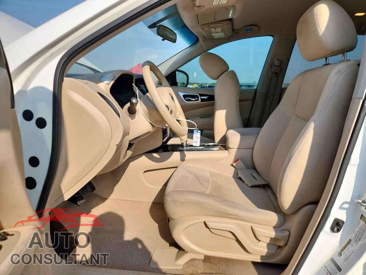 NISSAN PATHFINDER 2014 - 5N1AR2MN0EC696923
