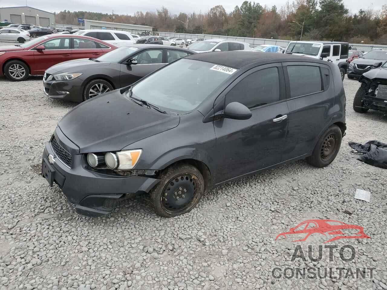 CHEVROLET SONIC 2013 - 1G1JB6SH2D4115551