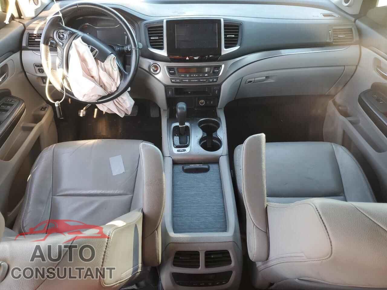 HONDA PILOT 2016 - 5FNYF6H73GB019675