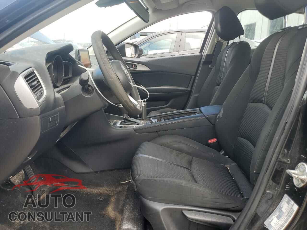 MAZDA 3 2018 - 3MZBN1U71JM175781
