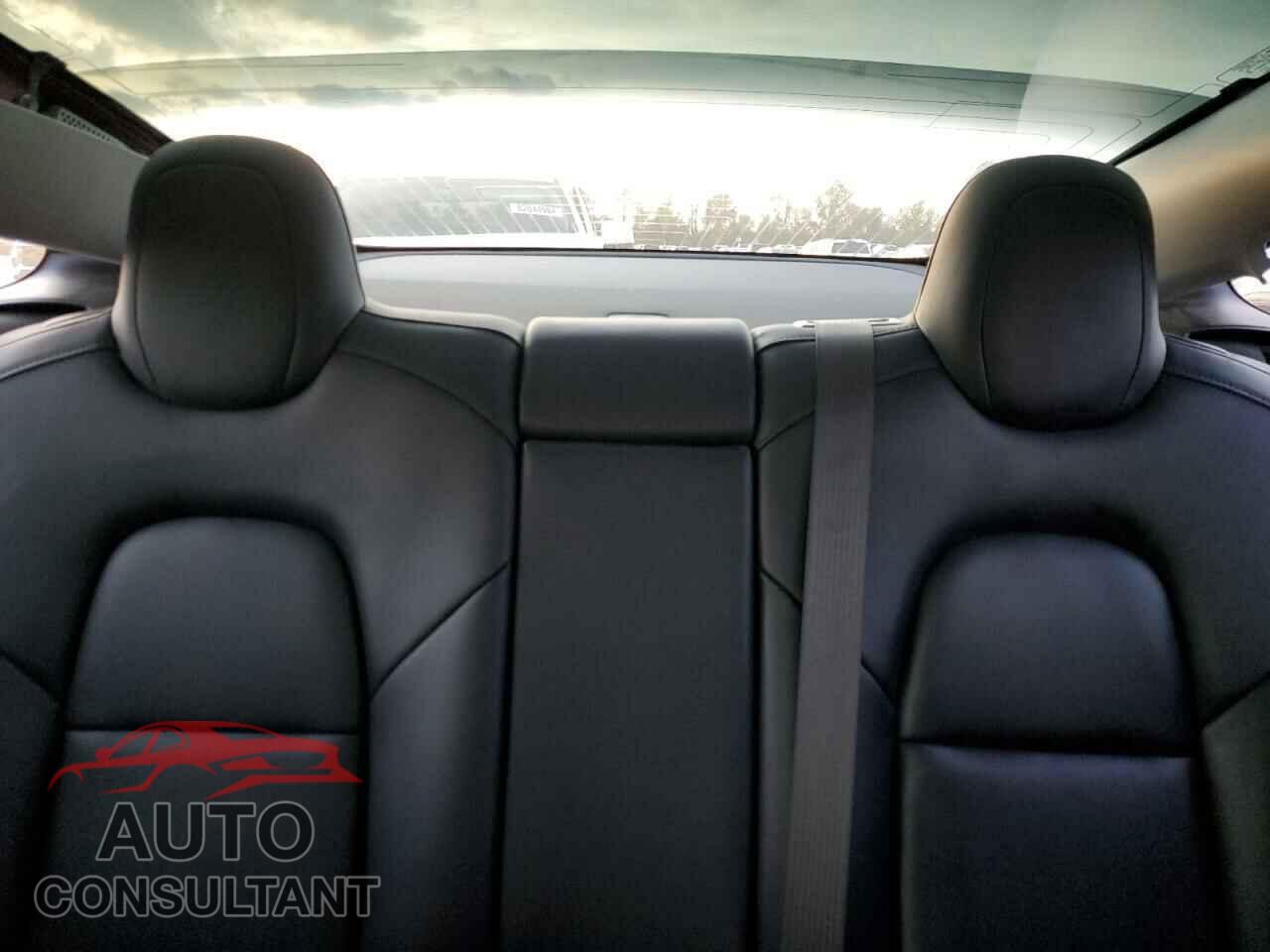 TESLA MODEL 3 2018 - 5YJ3E1EA9JF102941
