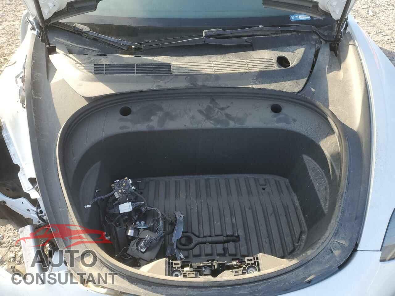 TESLA MODEL 3 2023 - 5YJ3E1EA1PF469891