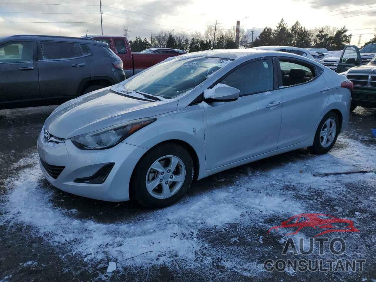 HYUNDAI ELANTRA 2015 - KMHDH4AE5FU323100