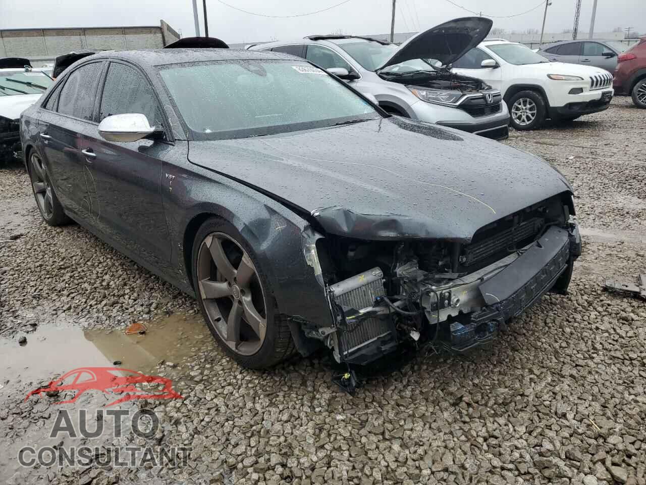 AUDI S8 2013 - WAUD2AFD4DN020172