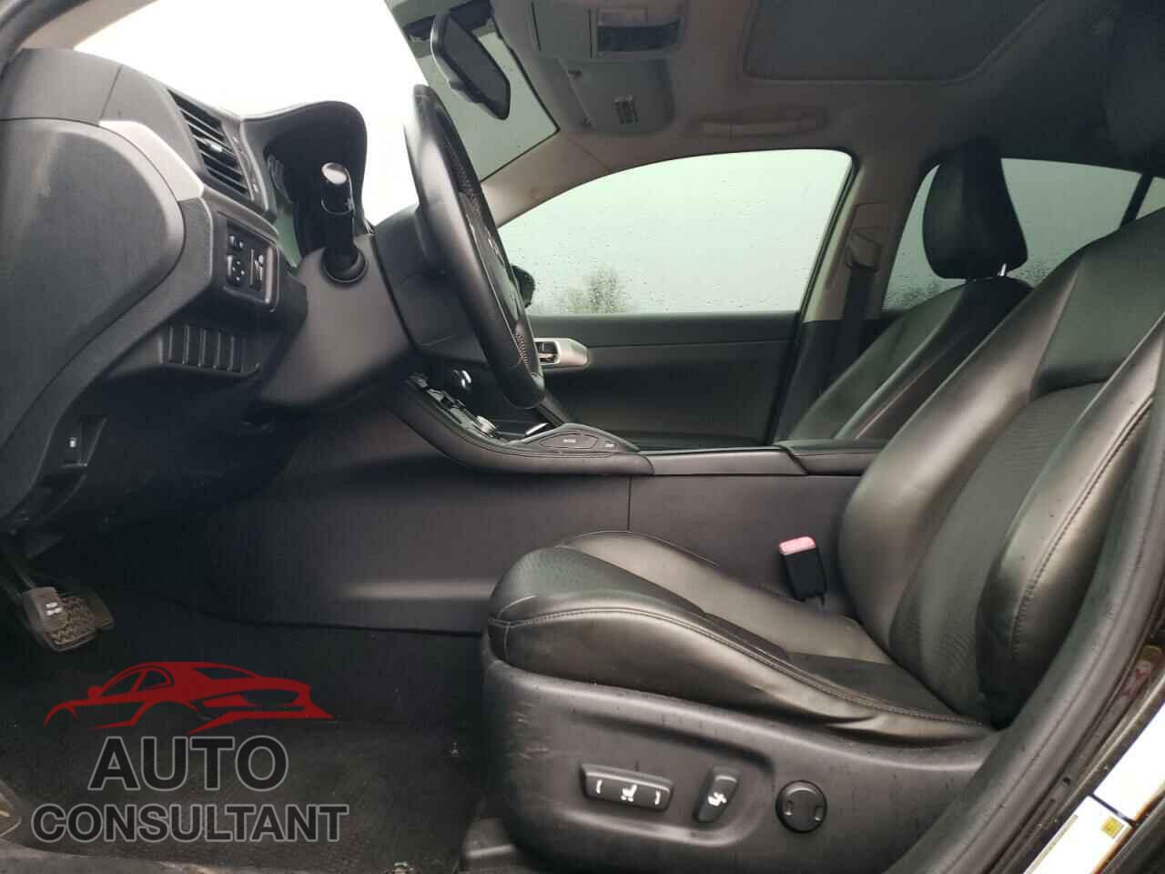 LEXUS CT 200 2012 - JTHKD5BH2C2103666