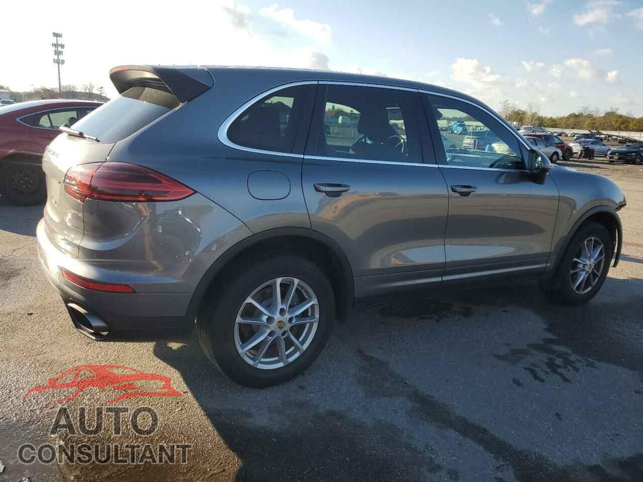 PORSCHE CAYENNE 2016 - WP1AA2A23GKA12329
