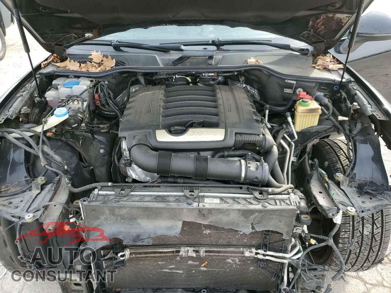 PORSCHE CAYENNE 2017 - WP1AA2A28HKA85312