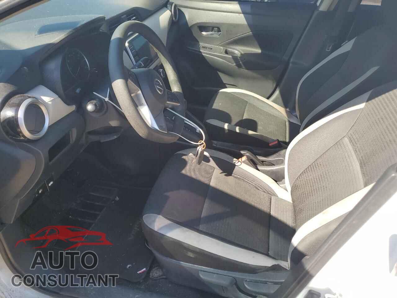 NISSAN VERSA 2021 - 3N1CN8EV3ML841663