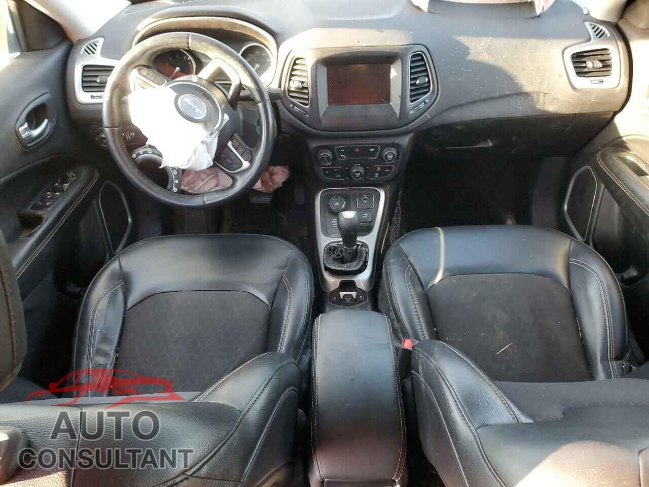 JEEP COMPASS 2017 - 3C4NJDBB9HT641882