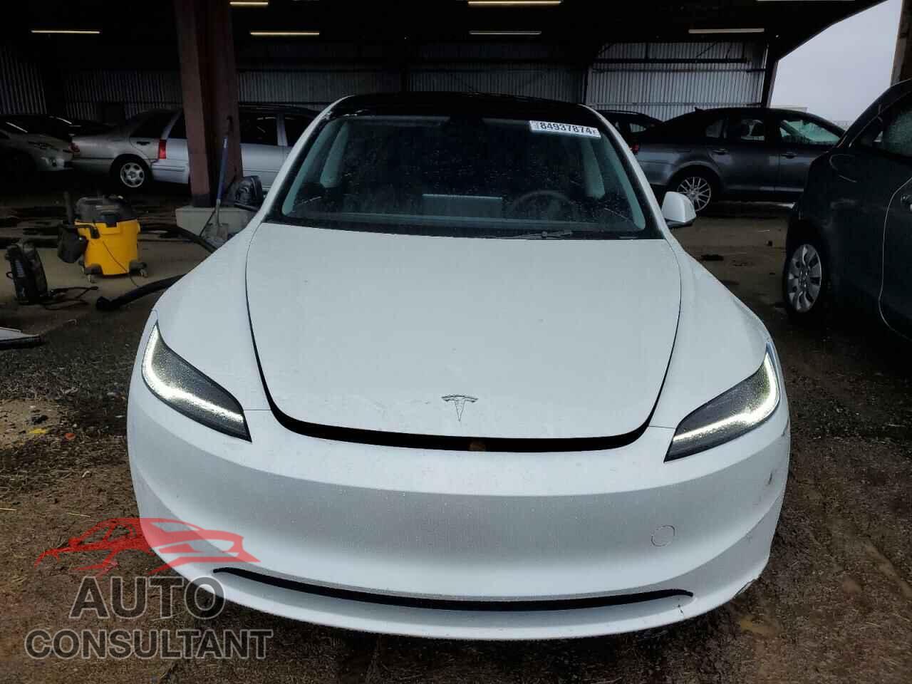 TESLA MODEL 3 2024 - 5YJ3E1EA0RF772681