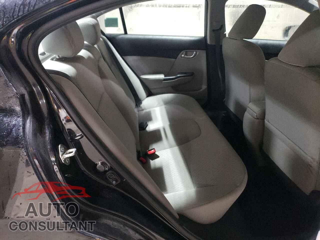 HONDA CIVIC 2015 - 2HGFB2F55FH549945