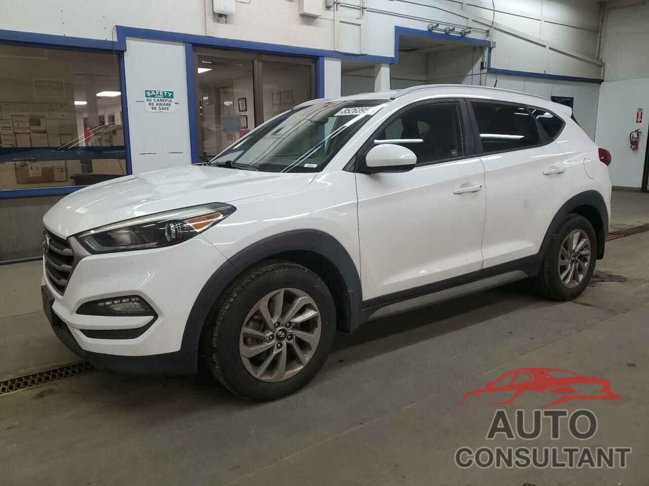 HYUNDAI TUCSON 2017 - KM8J3CA42HU351880