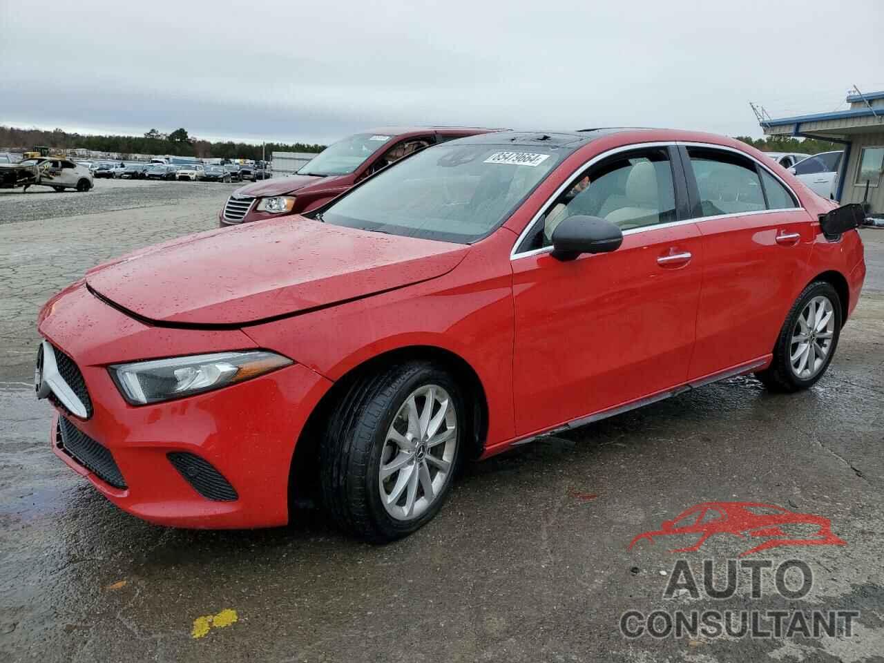 MERCEDES-BENZ A-CLASS 2019 - WDD3G4EB1KW027207