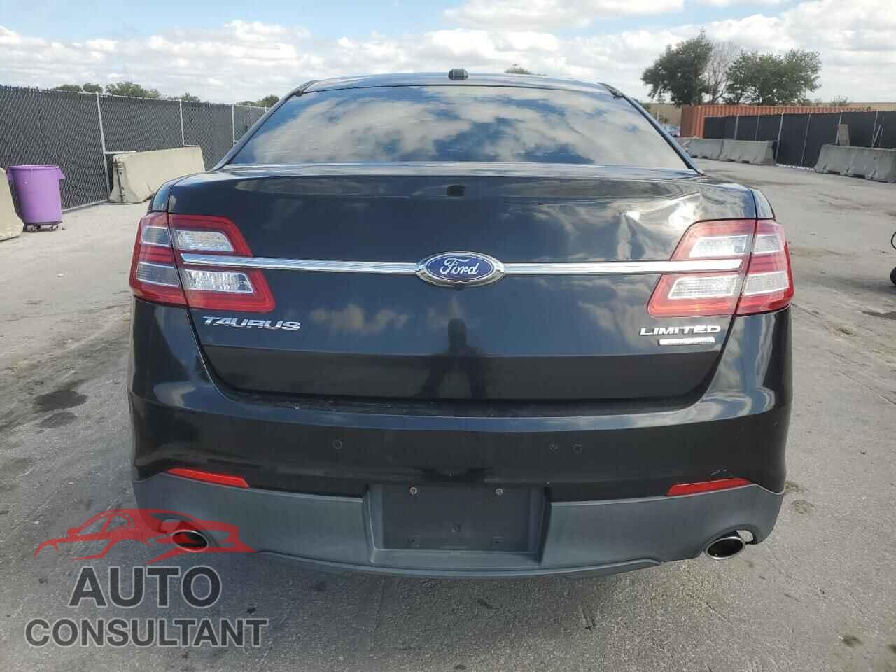 FORD TAURUS 2017 - 1FAHP2F89HG127460