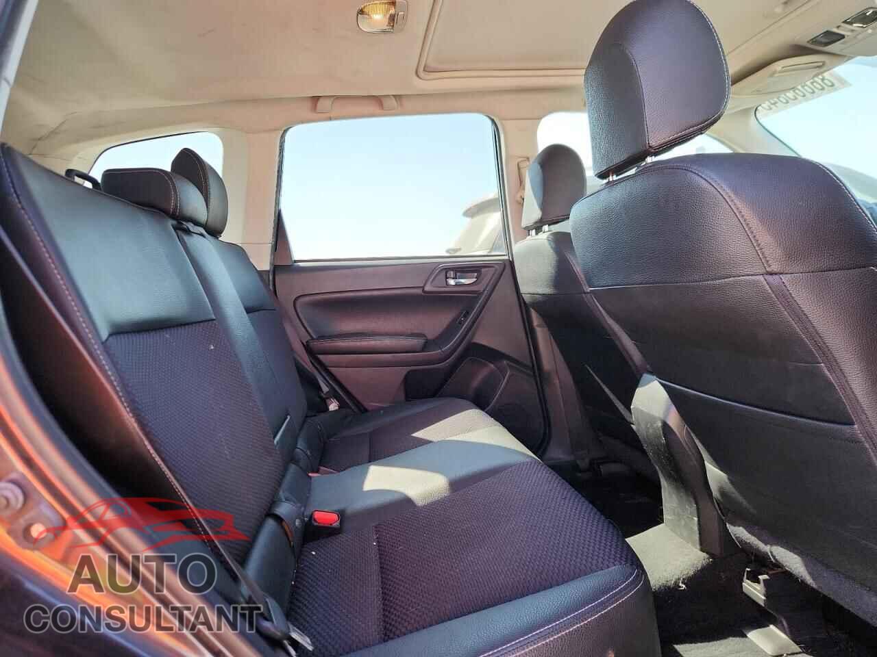 SUBARU FORESTER 2015 - JF2SJGDC2FH533515
