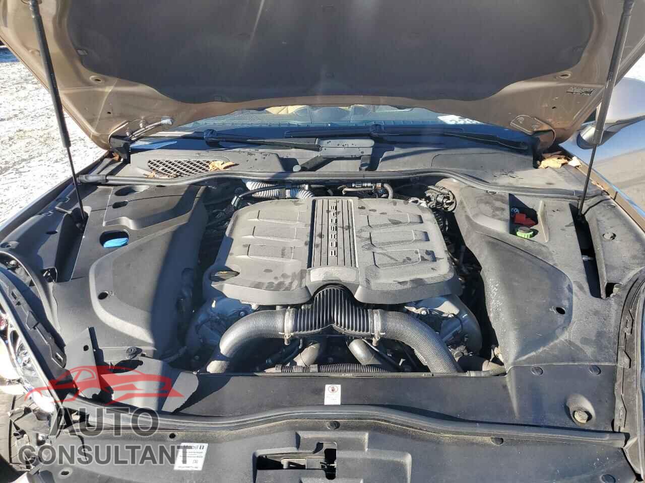 PORSCHE CAYENNE 2017 - WP1AB2A24HLA50189
