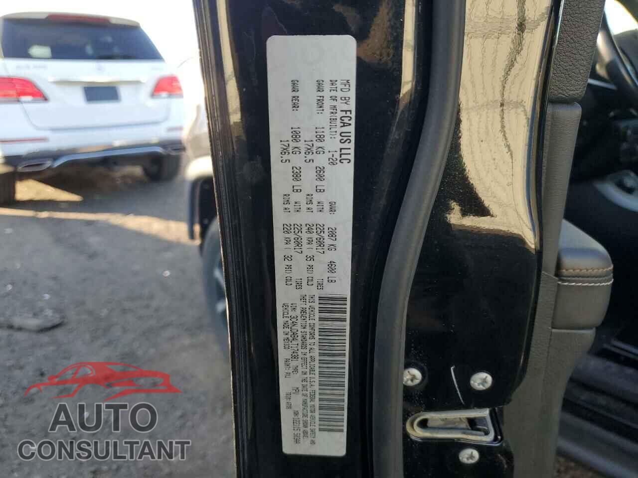 JEEP COMPASS 2020 - 3C4NJDAB4LT174381