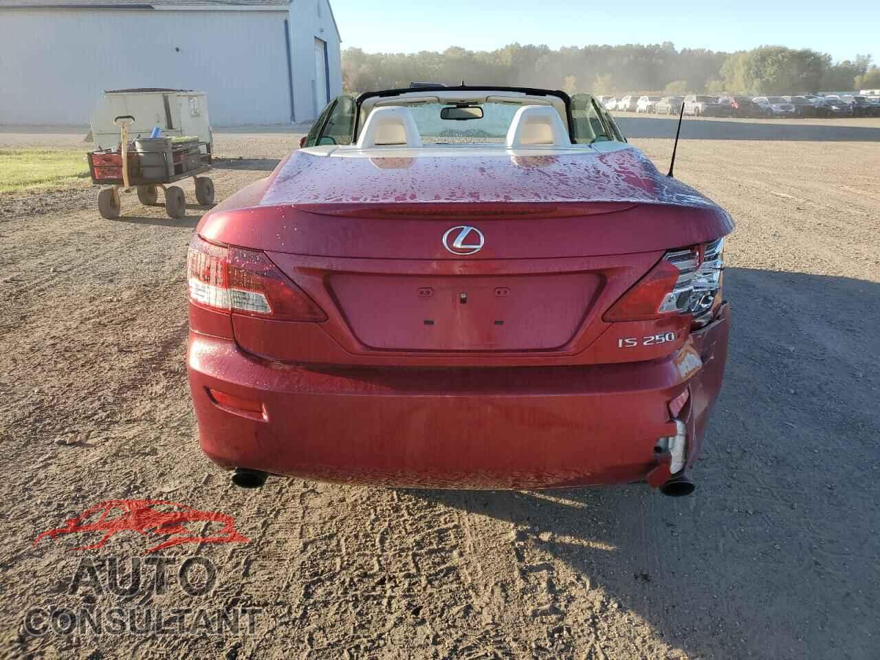 LEXUS IS 2013 - JTHFF2C27D2527933