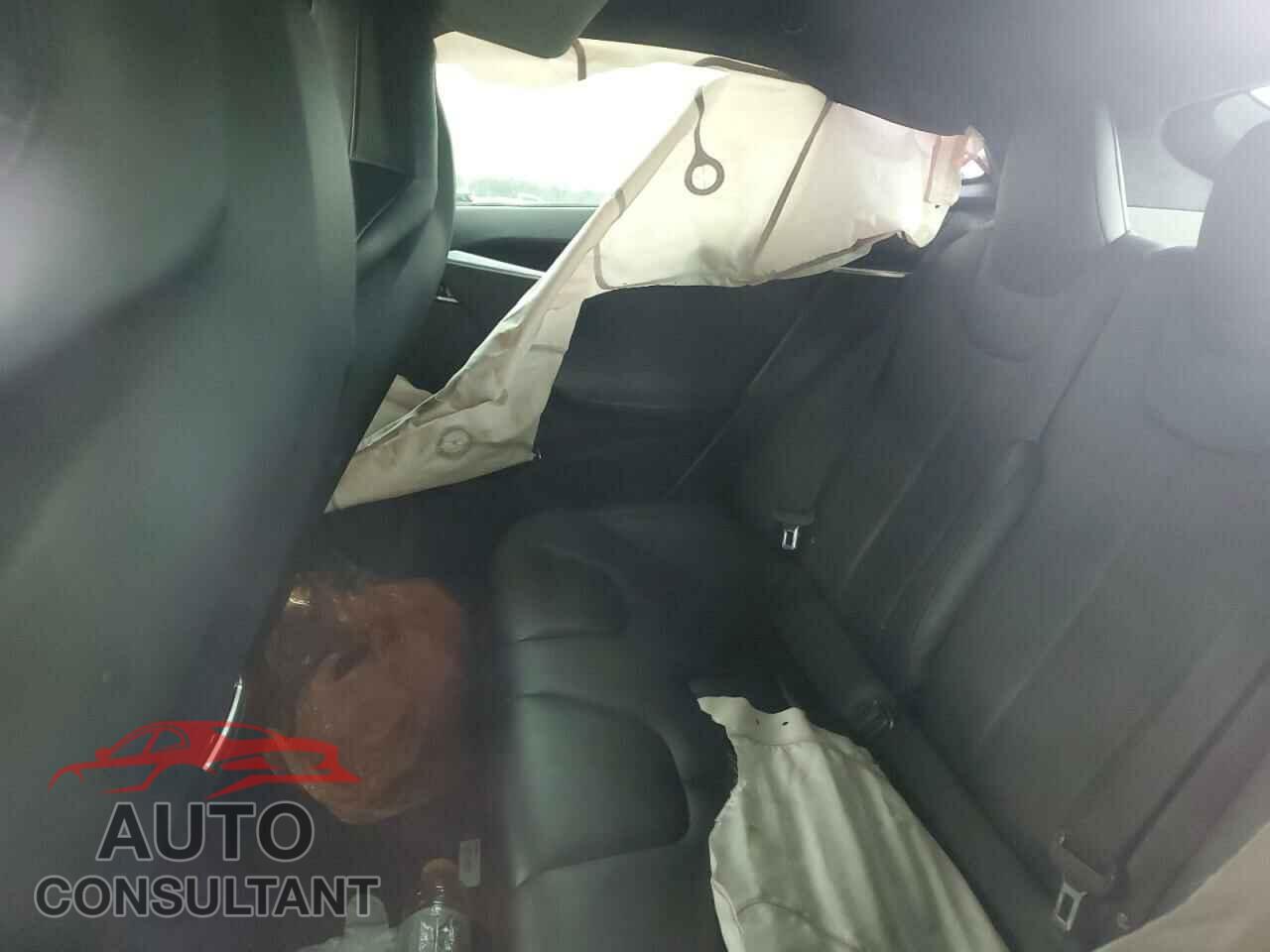 TESLA MODEL S 2015 - 5YJSA1E1XFF119813