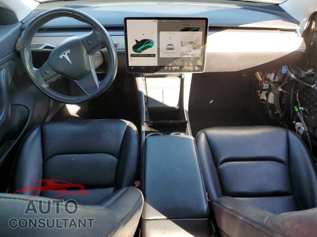 TESLA MODEL 3 2019 - 5YJ3E1EB2KF385127