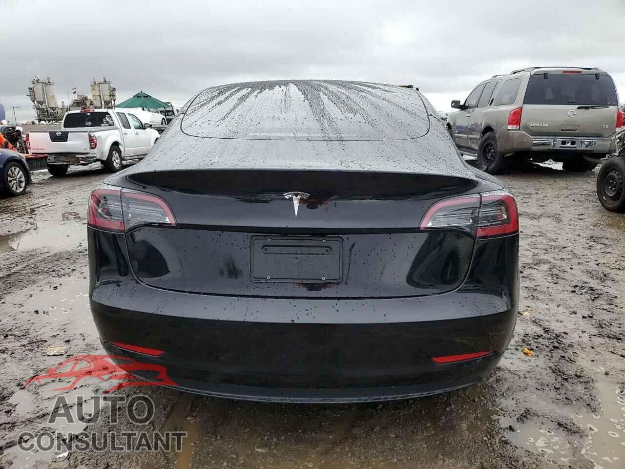 TESLA MODEL 3 2023 - 5YJ3E1EA5PF590181