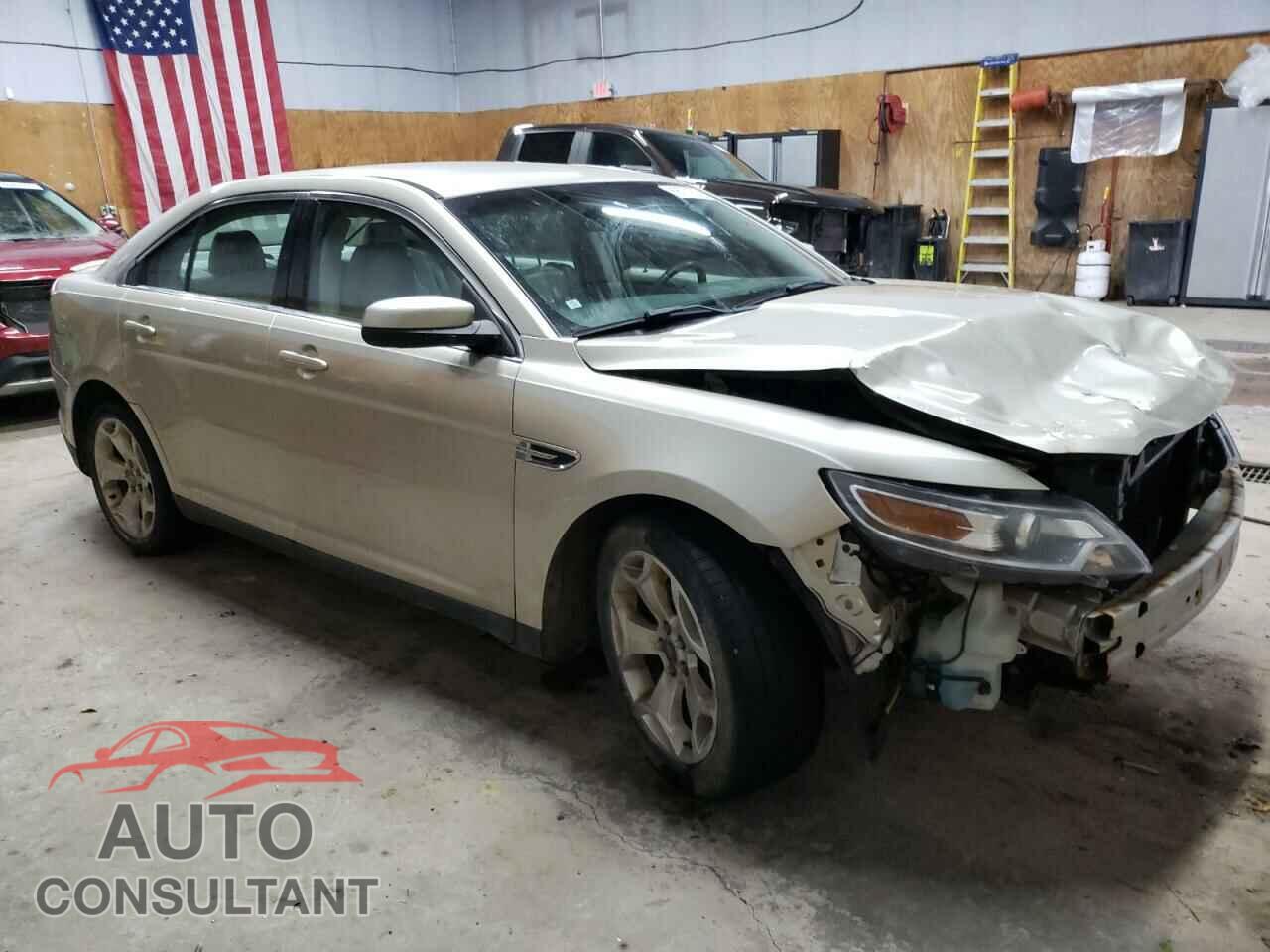 FORD TAURUS 2011 - 1FAHP2EW8BG175572