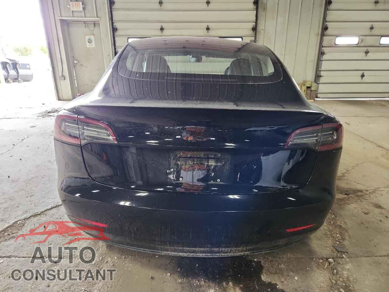 TESLA MODEL 3 2018 - 5YJ3E1EB3JF156132