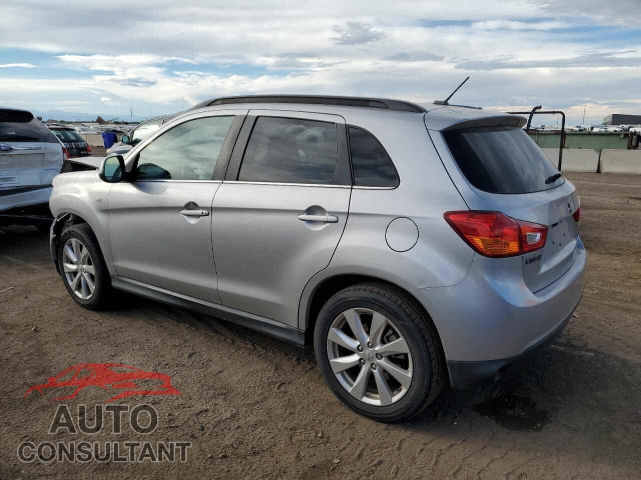 MITSUBISHI OUTLANDER 2013 - 4A4AR4AU3DE010963