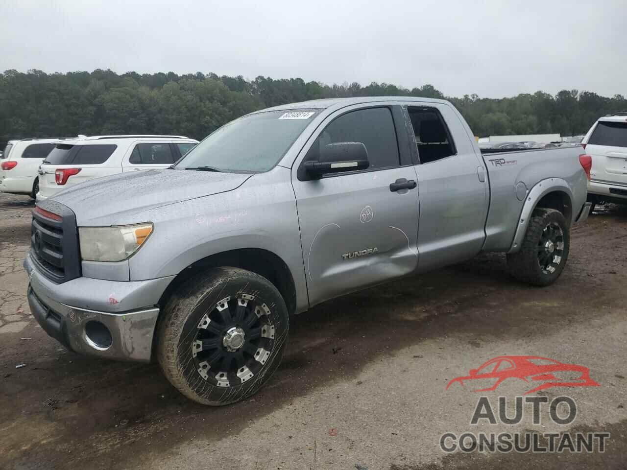 TOYOTA TUNDRA 2013 - 5TFRU5F13DX028493