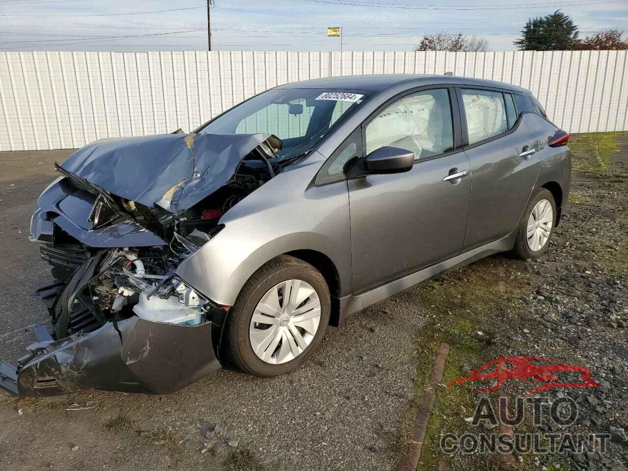 NISSAN LEAF 2023 - 1N4AZ1BV7PC562114