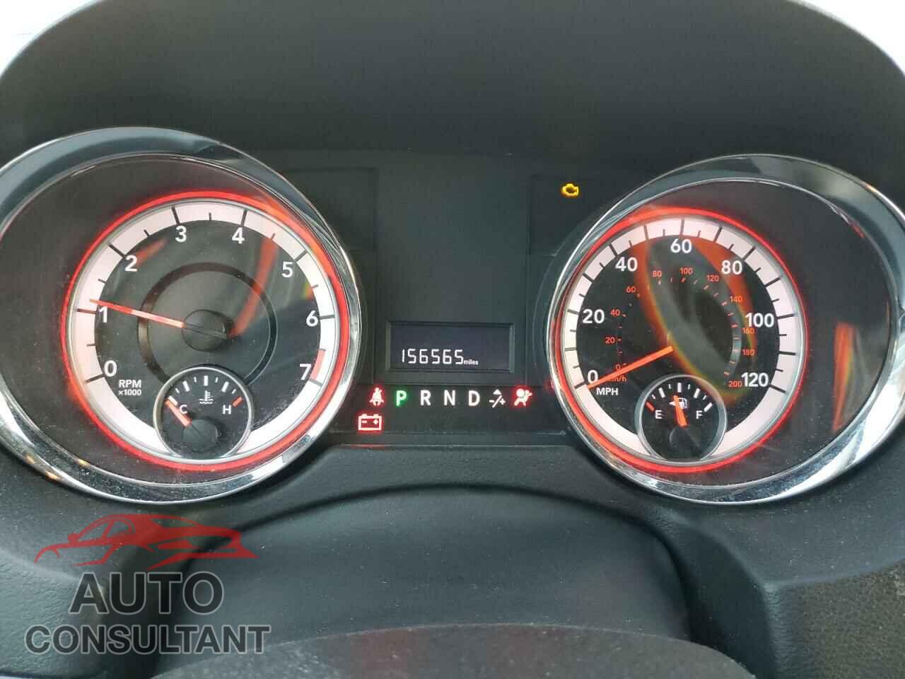 DODGE CARAVAN 2011 - 2D4RN3DG2BR615727