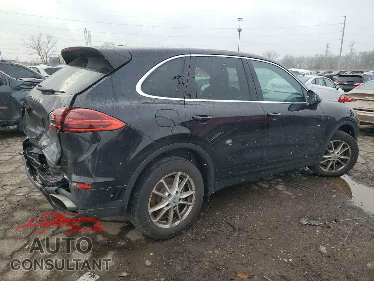 PORSCHE CAYENNE 2016 - WP1AA2A23GKA15375