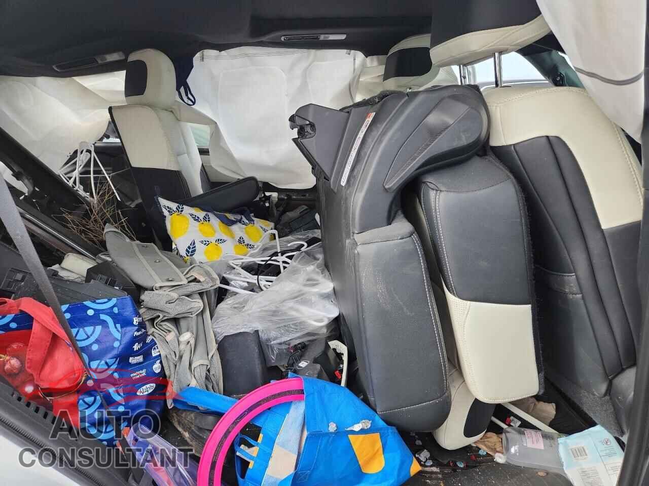 TOYOTA SEQUOIA 2023 - 7SVAAABA8PX017066