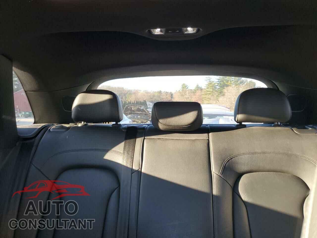 AUDI Q3 2015 - WA1EFCFS0FR011237
