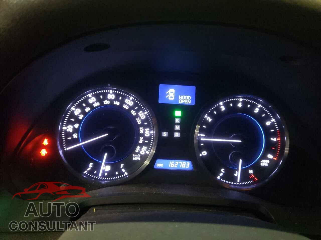 LEXUS IS 2011 - JTHBF5C28B5131263