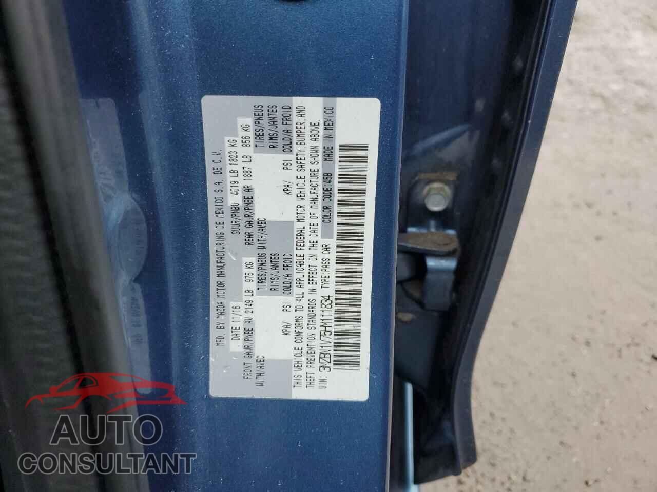 MAZDA 3 2017 - 3MZBN1V75HM111834