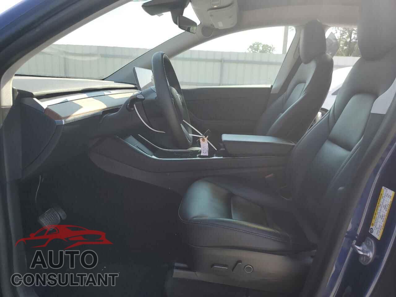 TESLA MODEL Y 2021 - 5YJYGDEEXMF117943