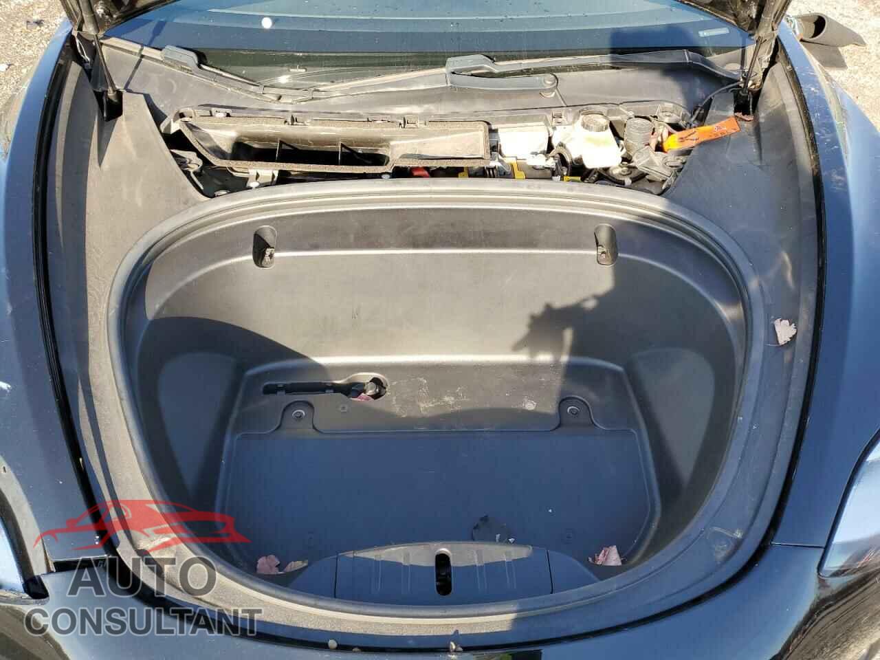 TESLA MODEL 3 2020 - 5YJ3E1EBXLF600982