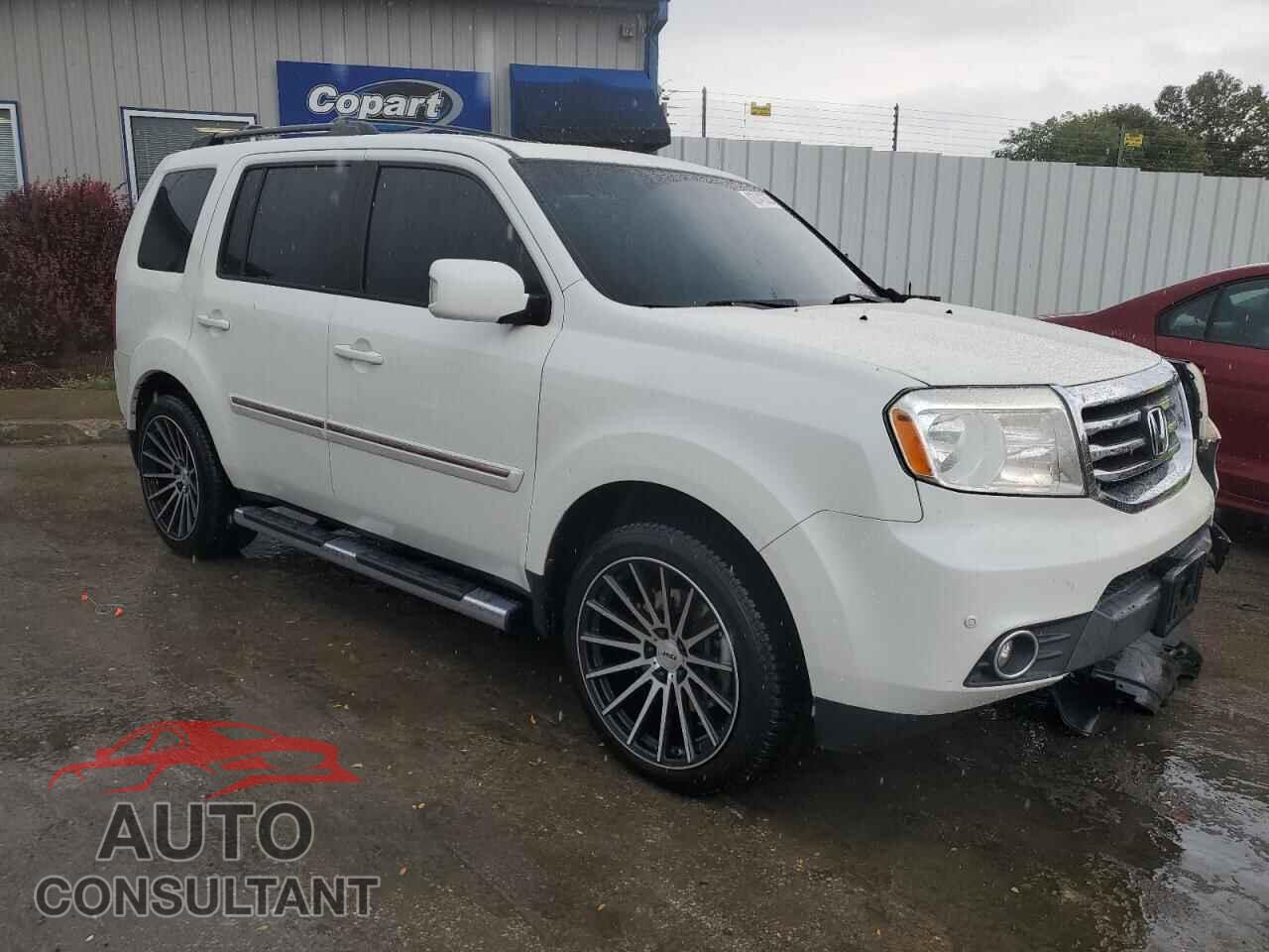 HONDA PILOT 2015 - 5FNYF3H94FB018551